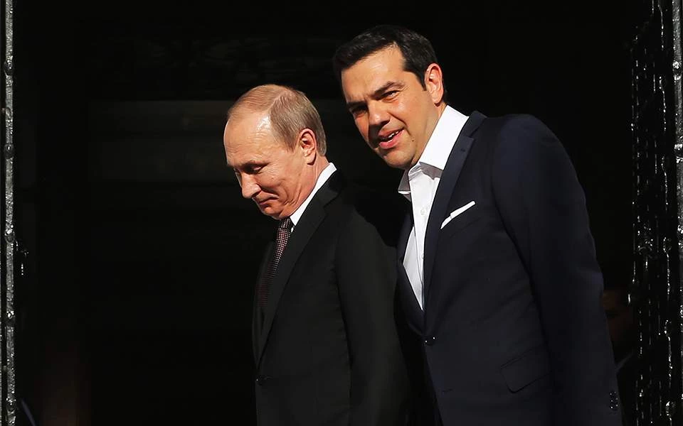 Τα «γυρίζει» τώρα ο Τσίπρας: Θέλει να επισκεφθεί την Μόσχα – Στην αναμονή ο Πρωθυπουργός – Δεν έχει απαντήσει ακόμα ο Β. Πούτιν